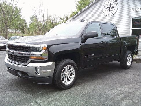 Used 2018 Chevrolet Silverado 1500 LT w/ All Star Edition AWD/4WD image 2