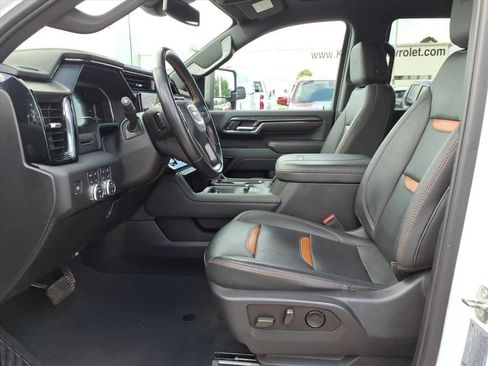 Used 2024 GMC Sierra 2500 AT4 AWD/4WD image 19