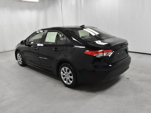 Used 2023 Toyota Corolla LE image 7
