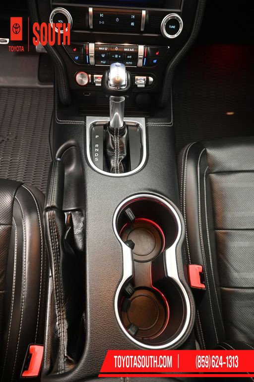 Used 2022 Ford Mustang Premium RWD image 19