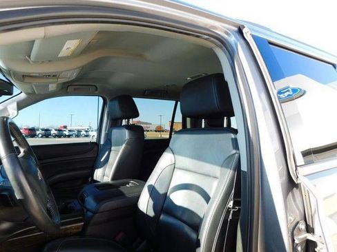 Used 2020 Chevrolet Tahoe LT w/ Luxury Package image 37