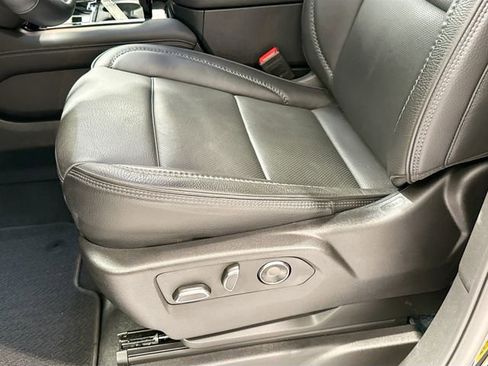 Certified 2025 GMC Yukon XL Denali image 20