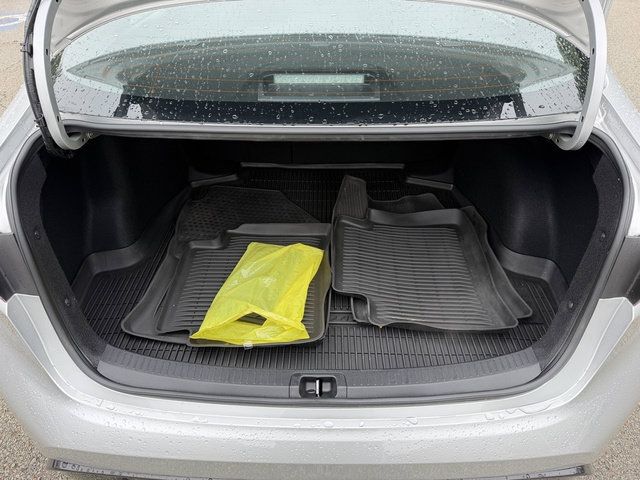 Certified 2024 Toyota Corolla SE FWD image 6