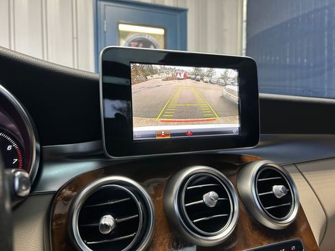 Used 2018 Mercedes-Benz C 300 Sedan image 19