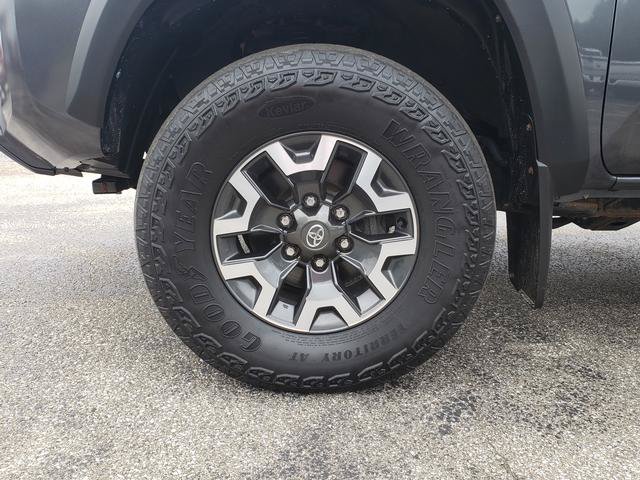 Used 2023 Toyota Tacoma TRD Off-Road AWD/4WD image 10