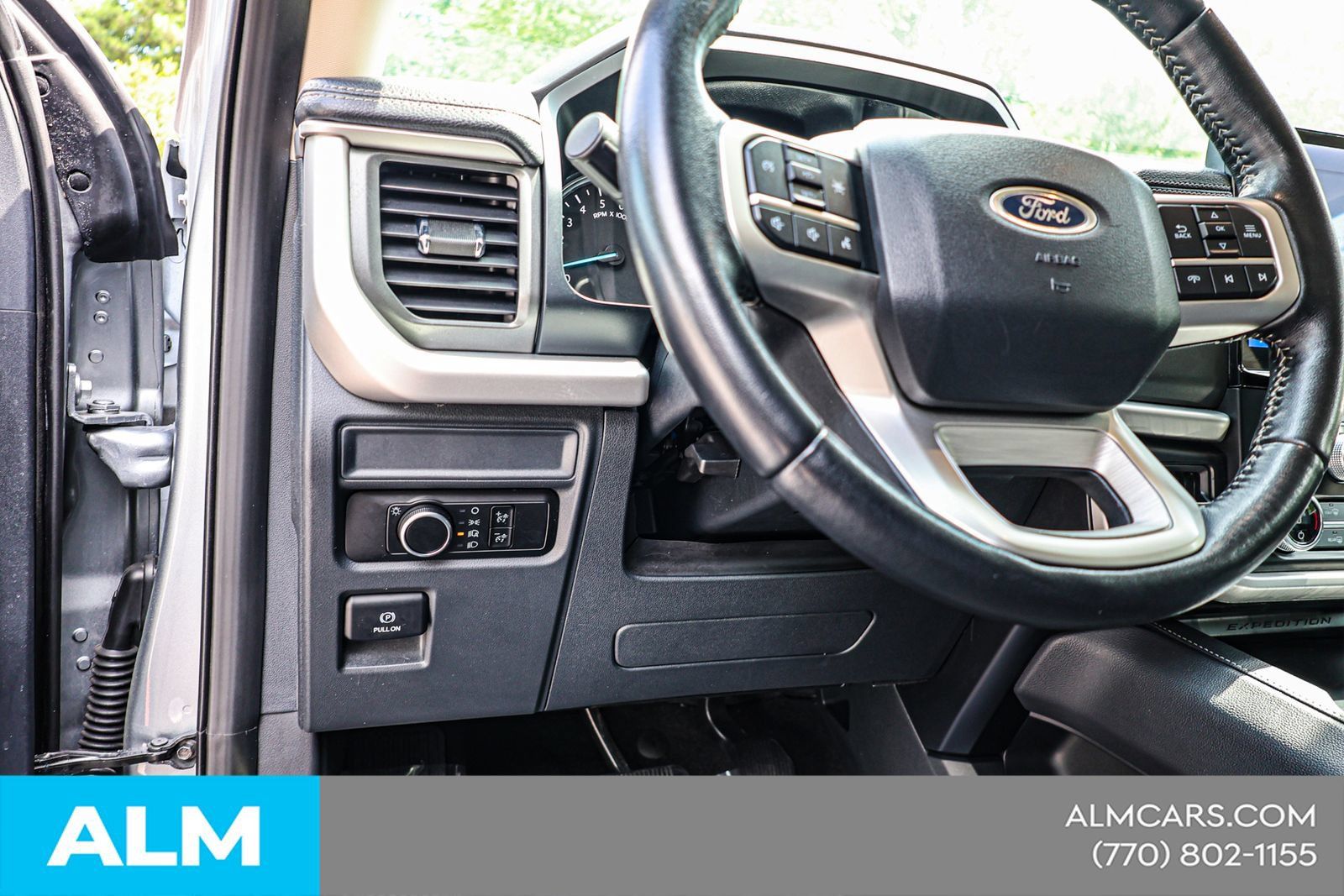 Used 2024 Ford Expedition XLT RWD image 20
