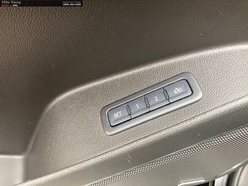 Used 2015 GMC Yukon SLT w/ HD Trailering Package AWD/4WD image 23
