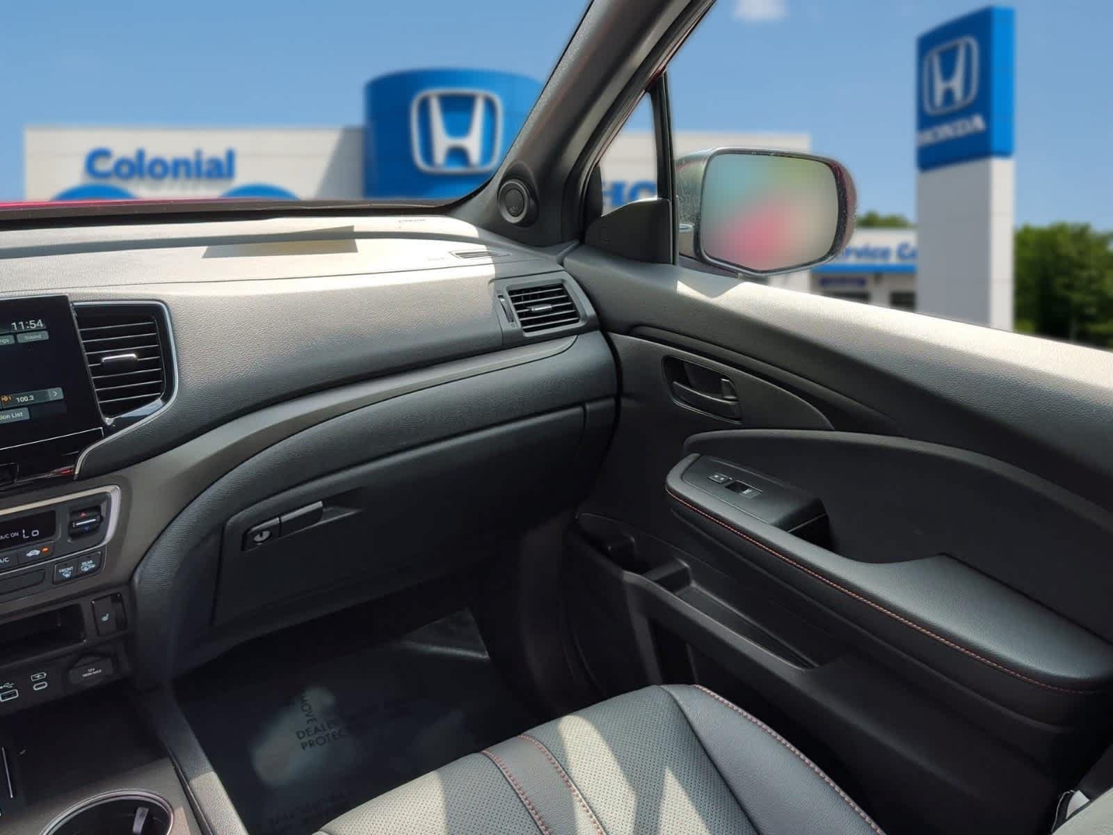 Used 2024 Honda Passport TrailSport image 31