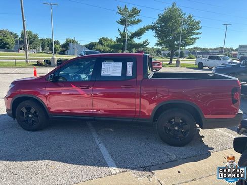 Used 2025 Honda Ridgeline Black Edition image 15