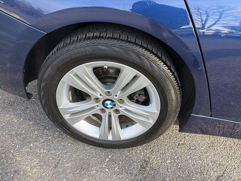 Used 2017 BMW 330i xDrive Sedan w/ Premium Package image 24