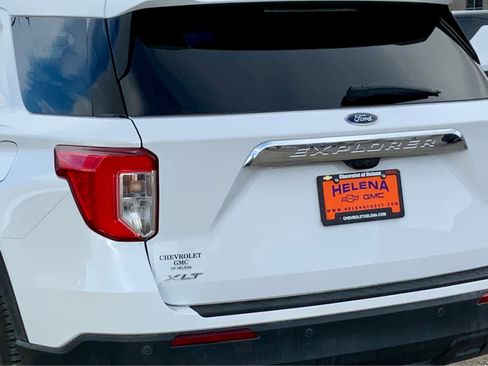 Used 2022 Ford Explorer XLT AWD/4WD image 13