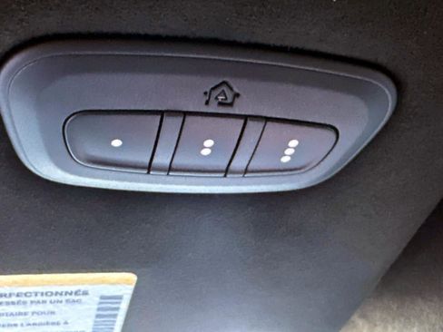 Used 2025 Jeep Wagoneer S Launch Edition image 19