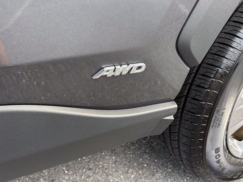 Used 2024 Toyota RAV4 LE AWD/4WD image 16