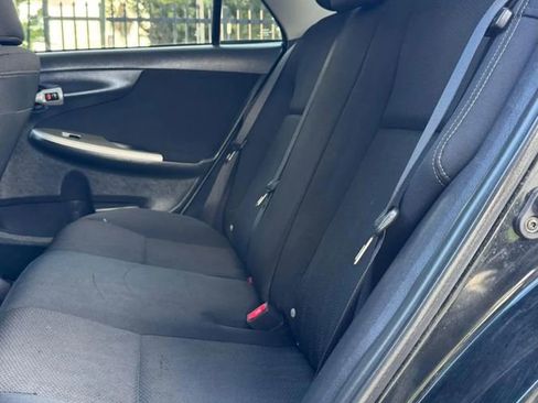 Used 2012 Toyota Corolla S image 12