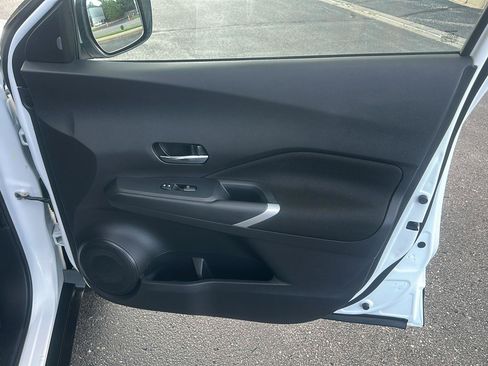Used 2024 Nissan Kicks SV FWD image 12