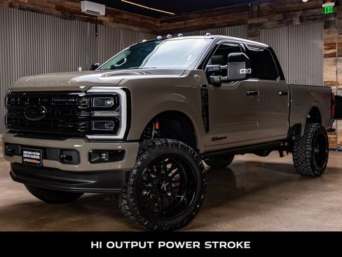 Used 2026 Ford F250 Platinum w/ Platinum Plus Package AWD/4WD image 5