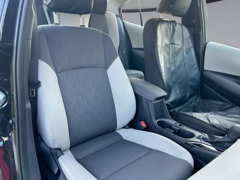 Used 2026 Toyota Corolla LE FWD image 28