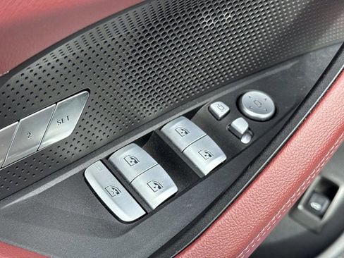 Used 2025 BMW i4 eDrive40 image 16