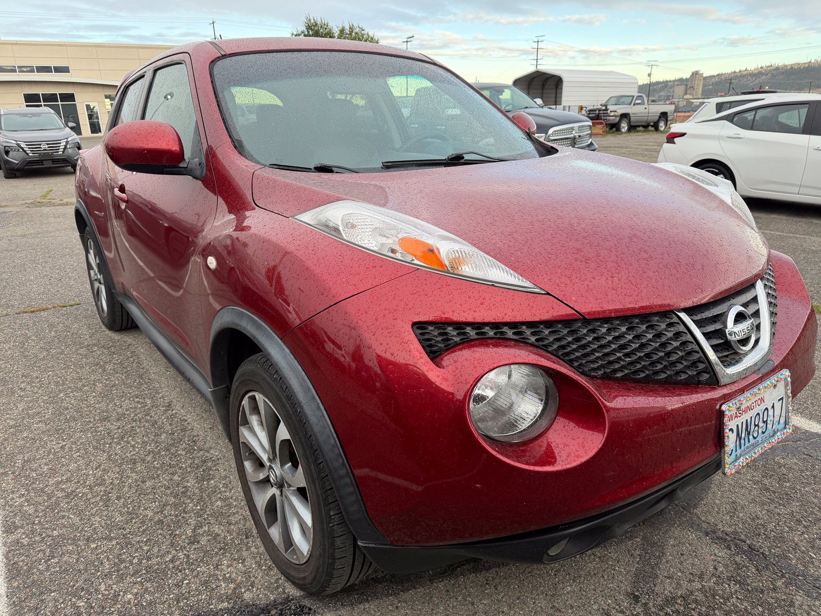 Used 2011 Nissan Juke SL w/ Sport Pkg FWD image 3