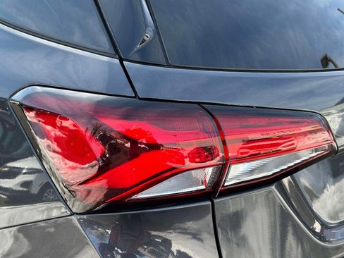 Certified 2023 Chevrolet Equinox RS image 8