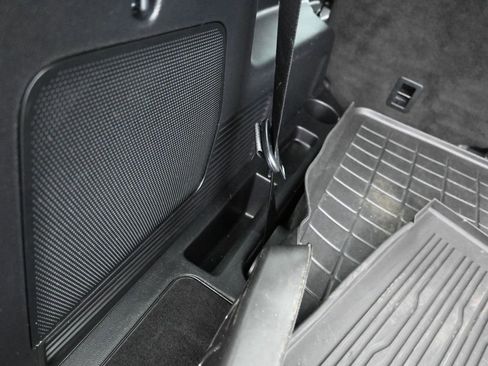 Used 2021 Ford Explorer Platinum w/ Equipment Group 601A image 28