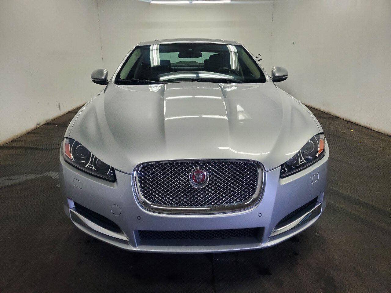 Used 2015 Jaguar XF Sport AWD/4WD image 2