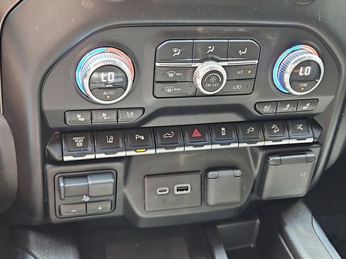 Certified 2023 GMC Sierra 3500 AT4 w/ AT4 Premium Plus Package image 21