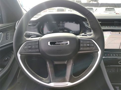 New 2026 Jeep Grand Cherokee Limited image 17