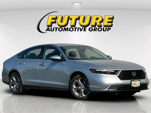 Used 2024 Honda Accord EX image 2