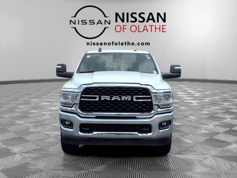 Used 2024 RAM 2500 Big Horn AWD/4WD image 31