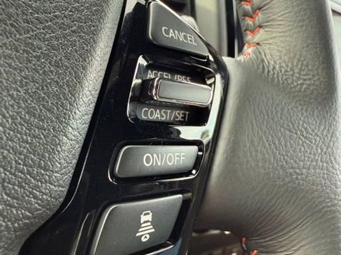 Used 2024 Nissan Frontier PRO-4X w/ Pro Premium Package image 41