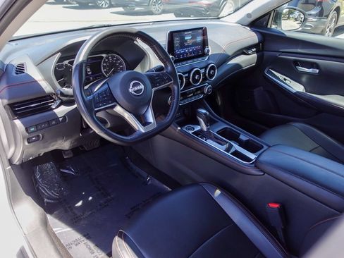 Used 2024 Nissan Sentra SR w/ SR Premium Package FWD image 11