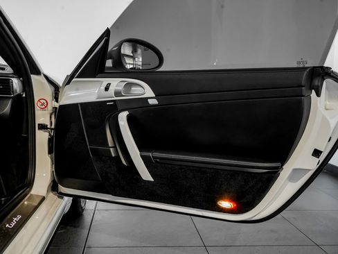Used 2011 Porsche 911 Turbo image 23