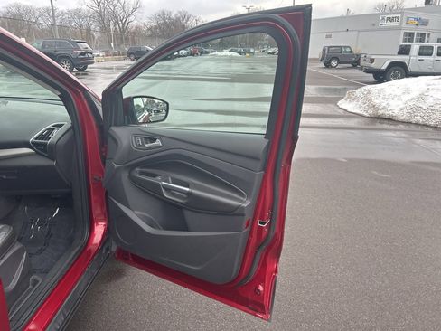 Used 2013 Ford Escape SEL image 16