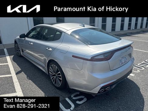 Used 2018 Kia Stinger Premium RWD image 4