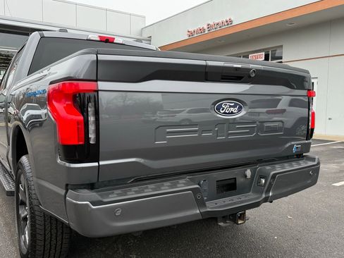 Used 2024 Ford F150 Lightning Flash image 12