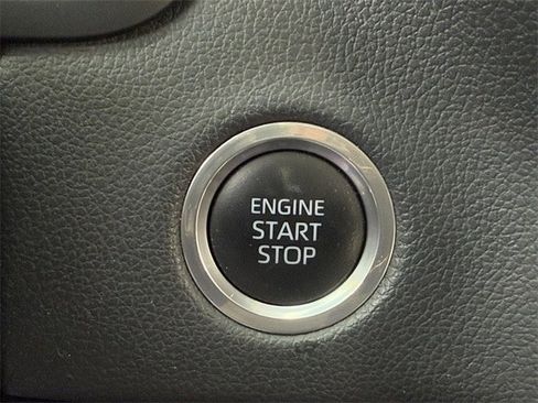 Used 2022 Toyota Tundra Limited image 24