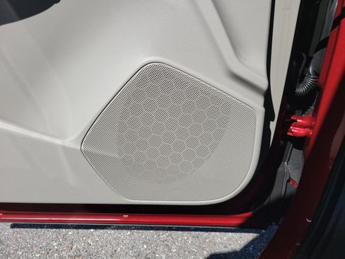 Used 2019 Cadillac XT4 Premium Luxury w/ Driver Awareness Package image 18