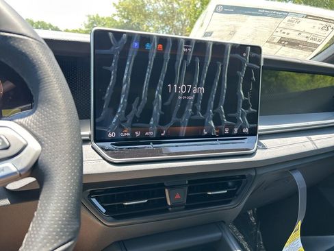 New 2026 Volkswagen Tiguan SE R-Line AWD/4WD image 33