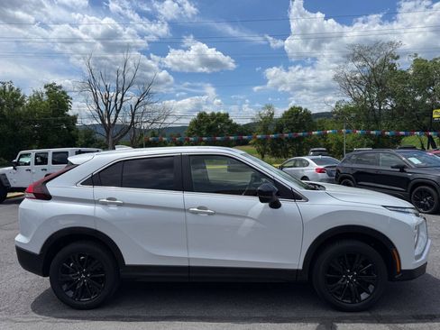 Used 2023 Mitsubishi Eclipse Cross LE AWD/4WD image 6
