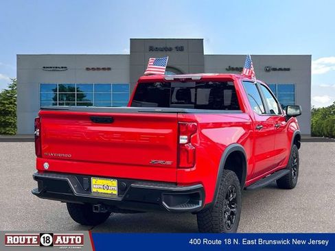 Used 2022 Chevrolet Silverado 1500 ZR2 w/ Technology Package AWD/4WD image 4