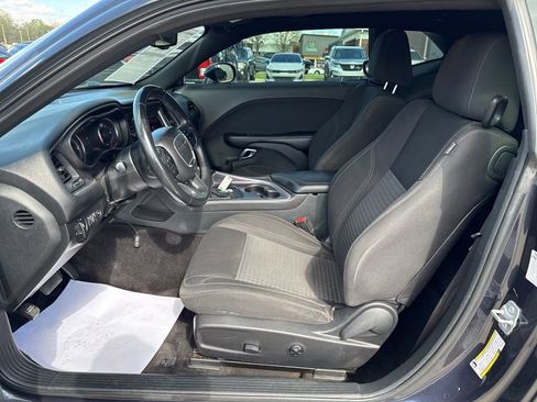 Used 2018 Dodge Challenger SXT RWD image 24