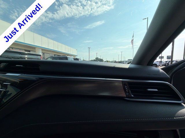 Used 2020 Toyota Camry XSE FWD image 20