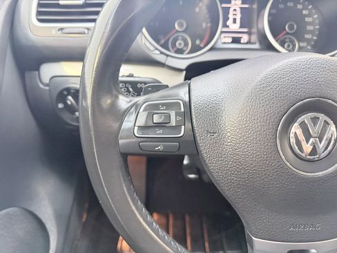 Used 2013 Volkswagen Golf TDI FWD image 17