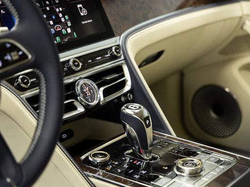 New 2026 Bentley Flying Spur Plug-In Hybrid AWD/4WD image 37