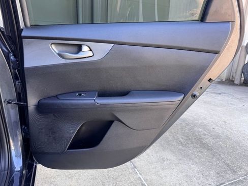 Used 2019 Kia Forte Sedan FWD image 19