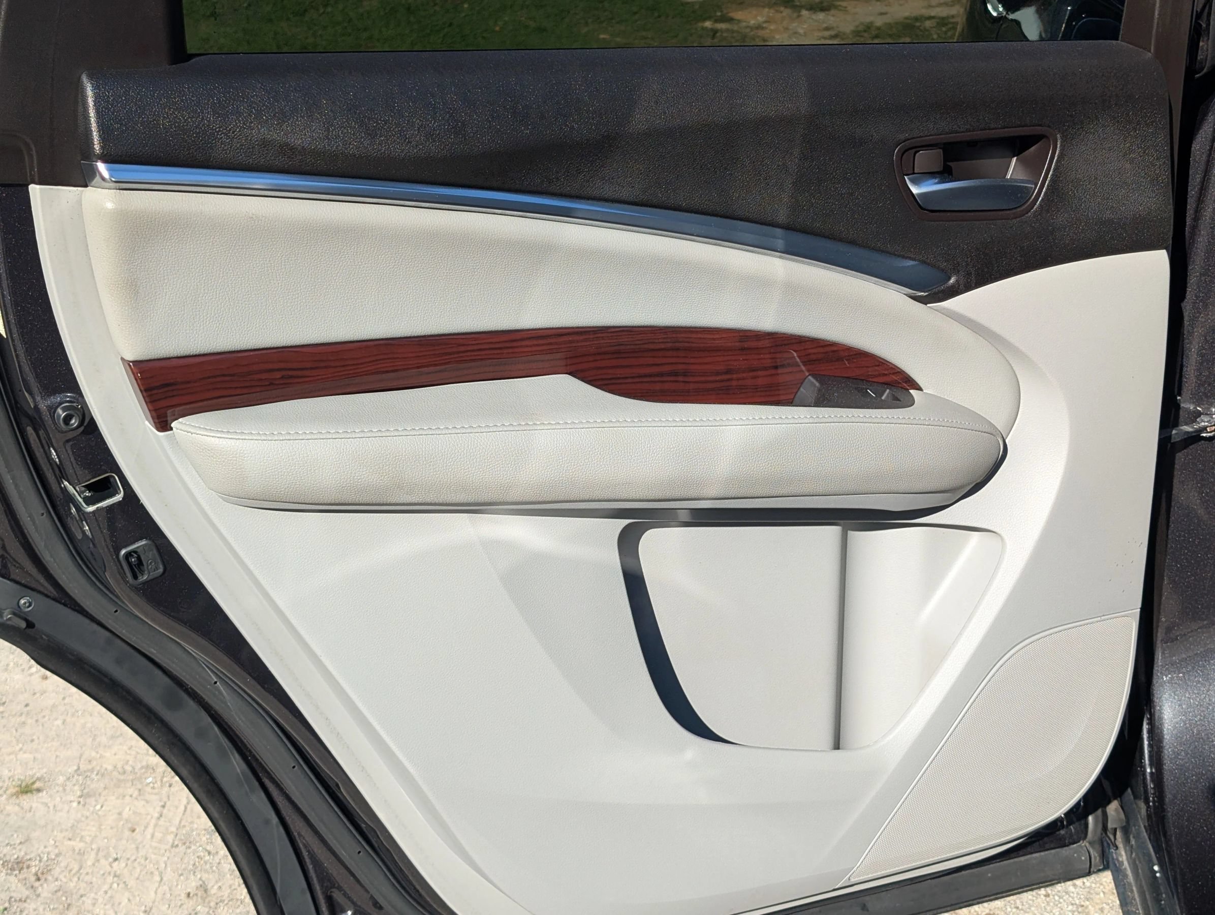 Used 2015 Acura MDX w/ Technology Package FWD image 31
