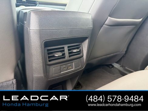 Used 2024 Chevrolet Colorado ZR2 w/ Technology Package AWD/4WD image 18