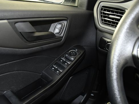 Used 2025 Ford Escape Active AWD/4WD image 30