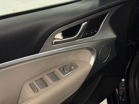 Used 2023 Genesis G70 2.0T w/ Sport Prestige Package image 12